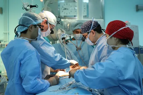 How Valve Surgeons Are Transforming Minimally Invasive Heart Surgery